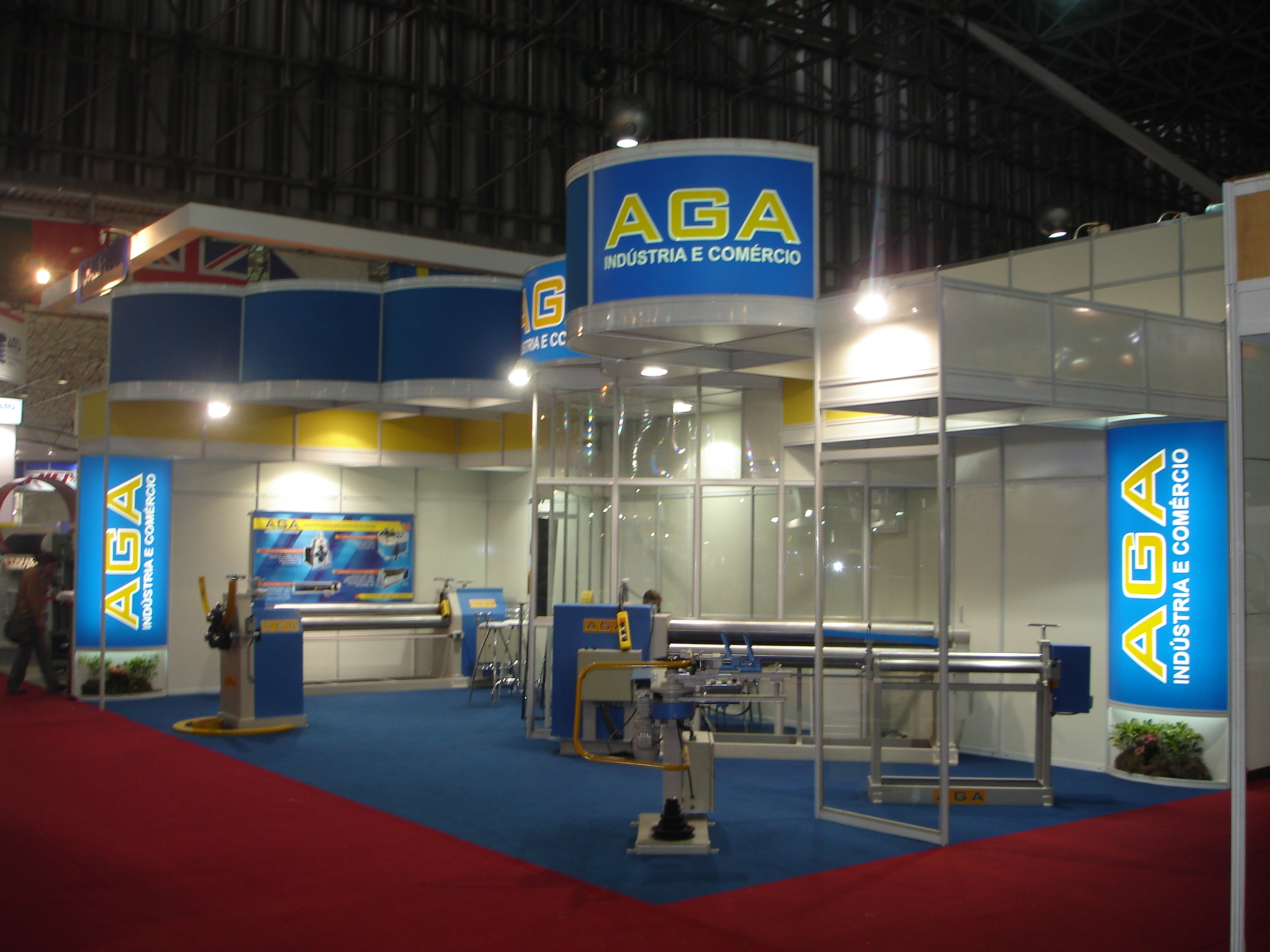 AGA Máquinas expondo na feira FEIMAFE 2007